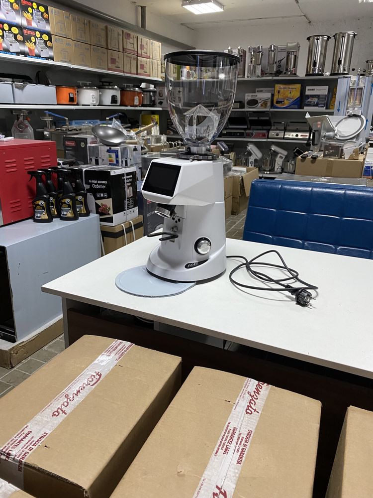 Кофемолка Fiorenzato F64E Италия