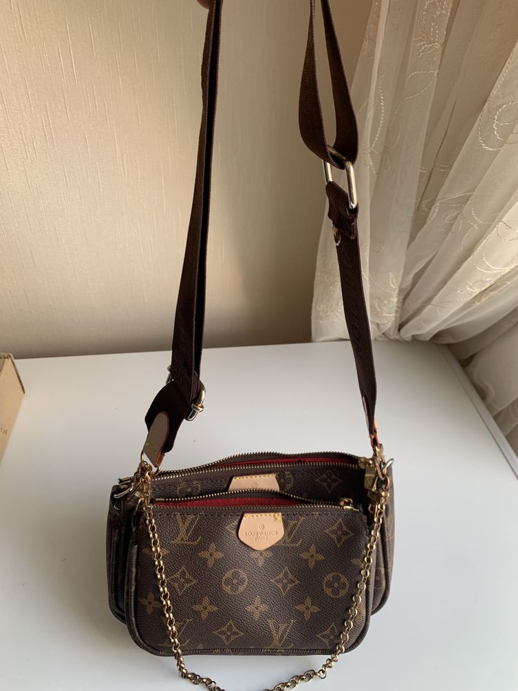 Сумочка lv
