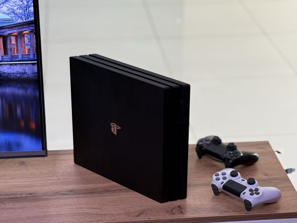 PlayStation 4 Pro 1000GB 2024 EAC/продаю Sony Ps 4 Pro 1TB идеал