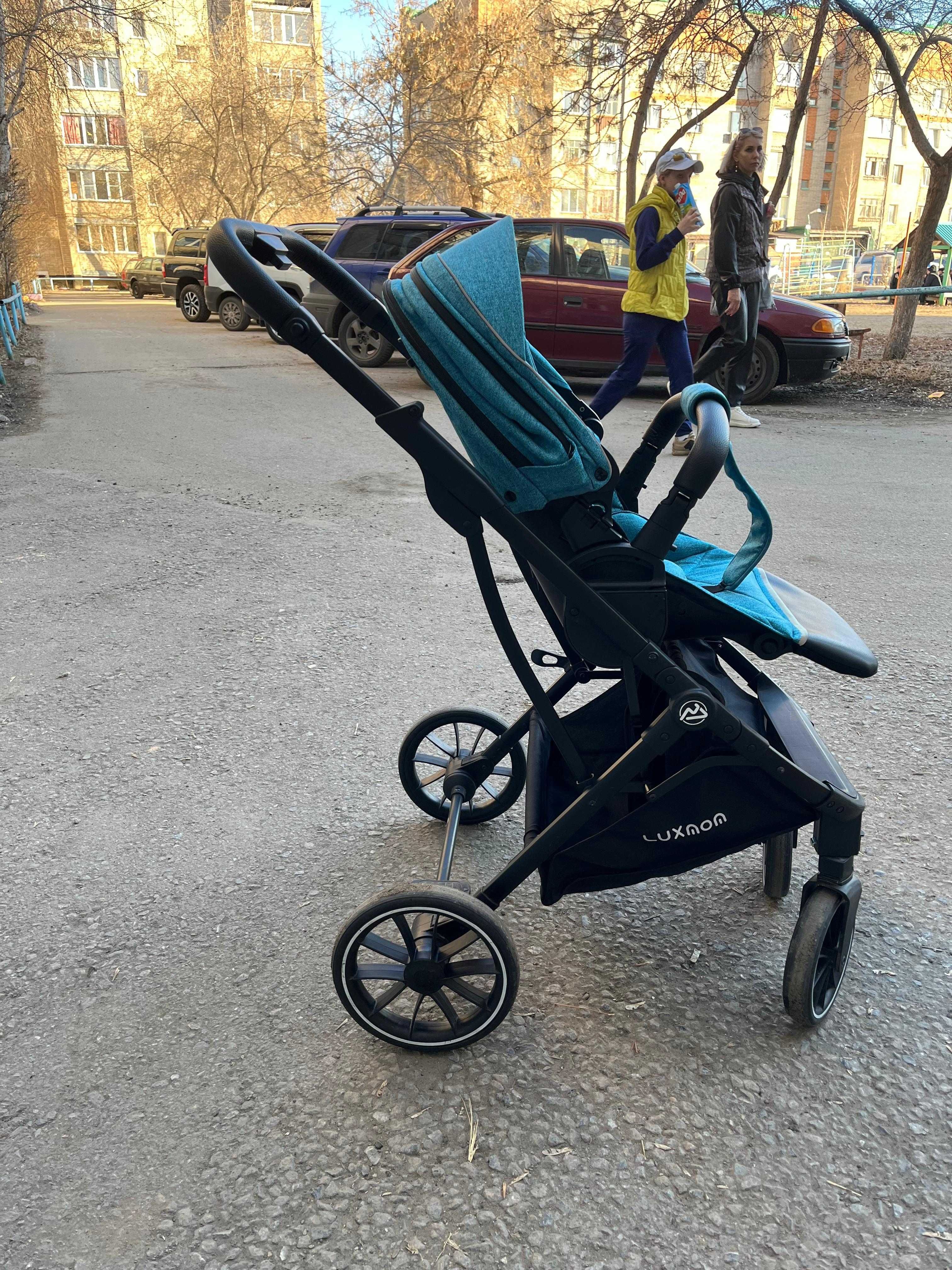 Прогулочная коляска Luxmom 740 Изумруд/черная рама