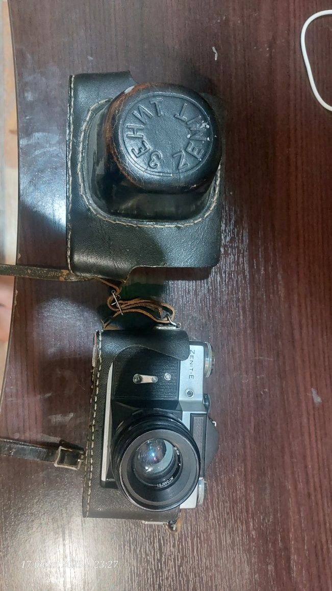 Обменяю эти два фотоапарата
