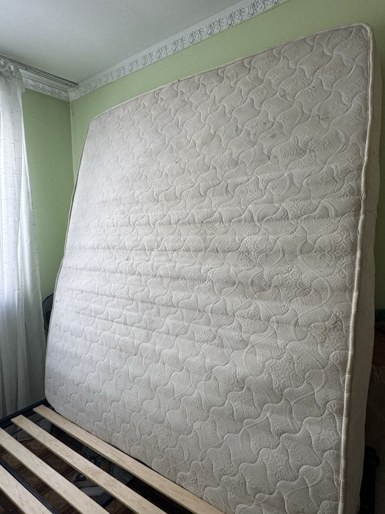 Тез арада төсек сатылады бу 1.80х2.00