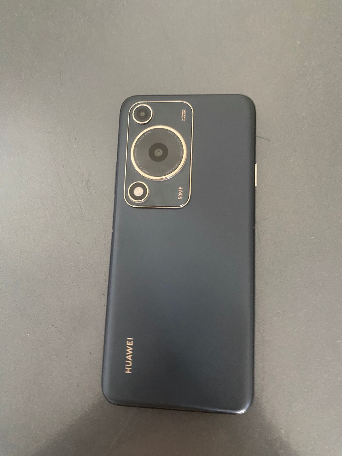 Продаю Huawei nova Y72 память 256