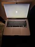 Продам macbook Air 13. 2017 года. Но в эксплуатации с 2021.