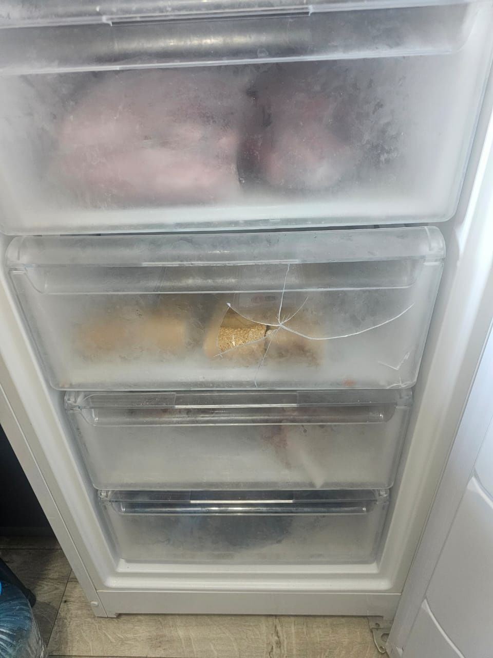 Морозильник Indesit DFZ5175