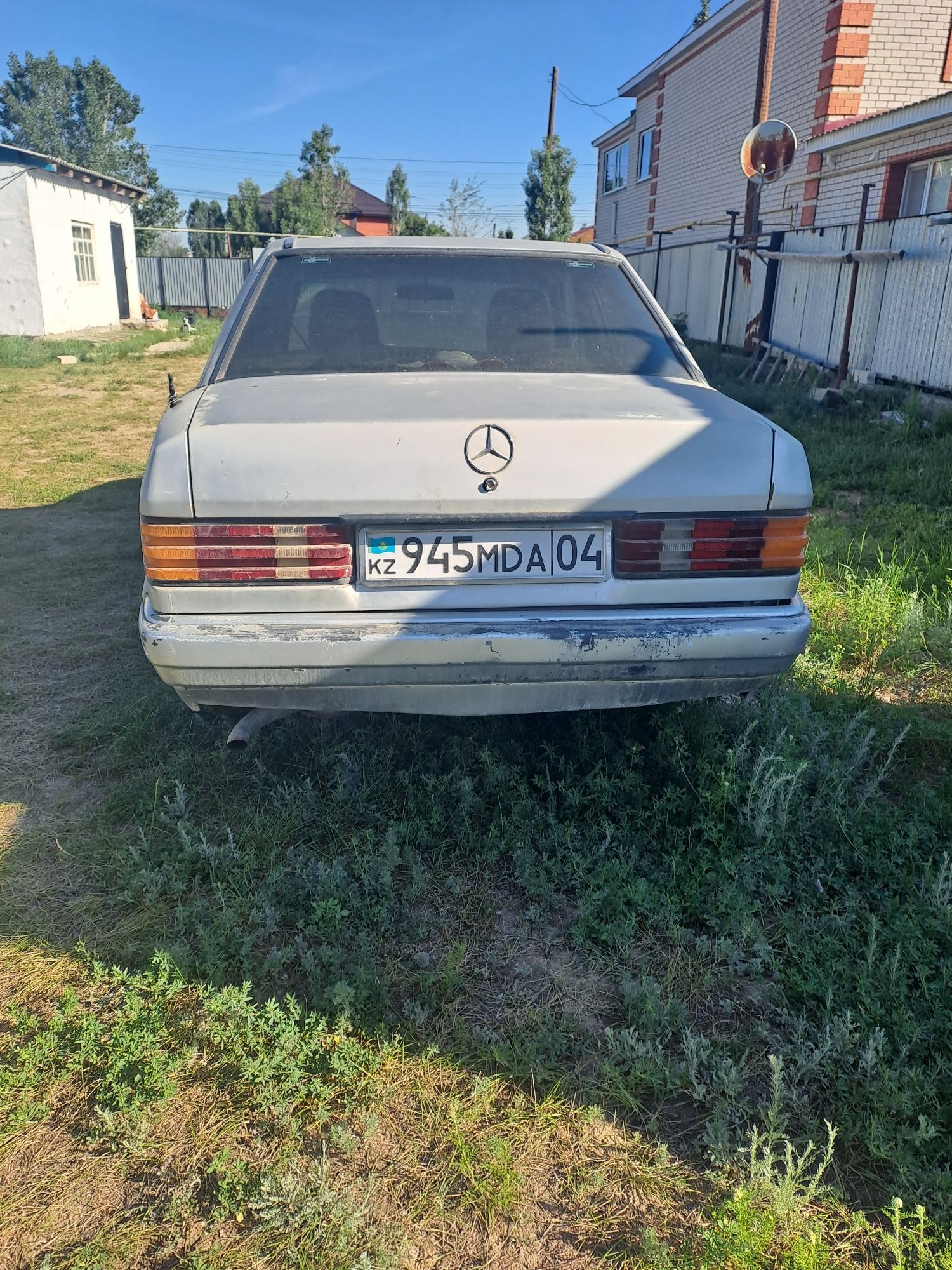Продам мерседес  190