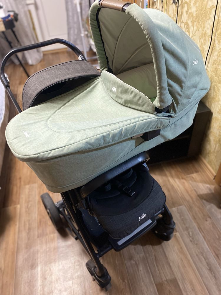 Коляска Joie Chrome 2в1