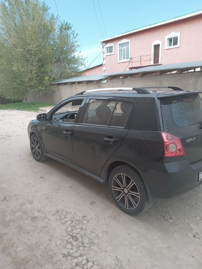 Джилли мк кросс 2015 жылғы,обём 1,5.кондёр бар.