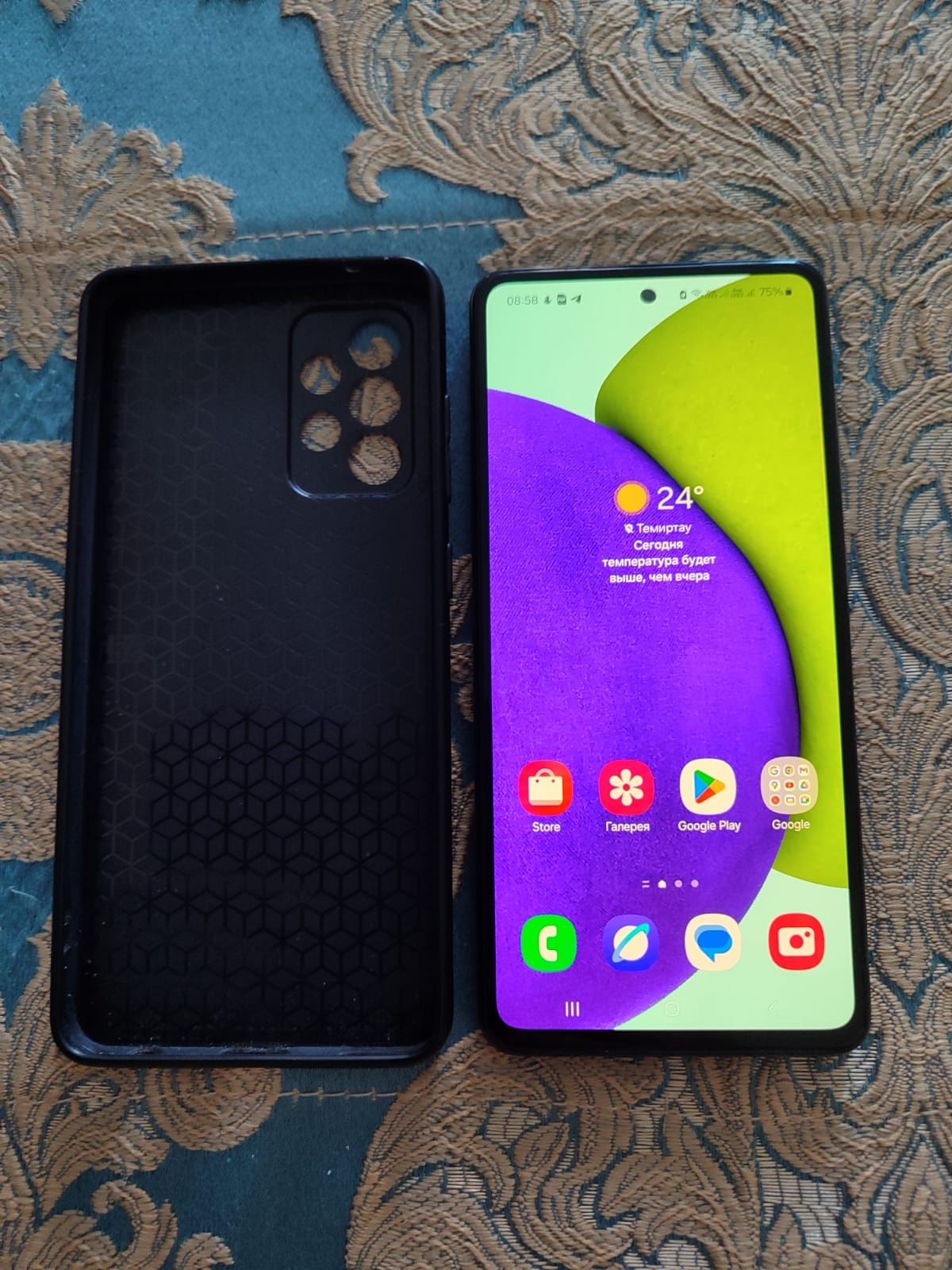 Продаю моб.телефон Samsung A52 128 ГБ в хорошем состоянии