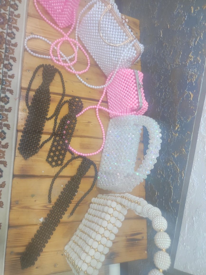 Сумочки галстуки из бусинок