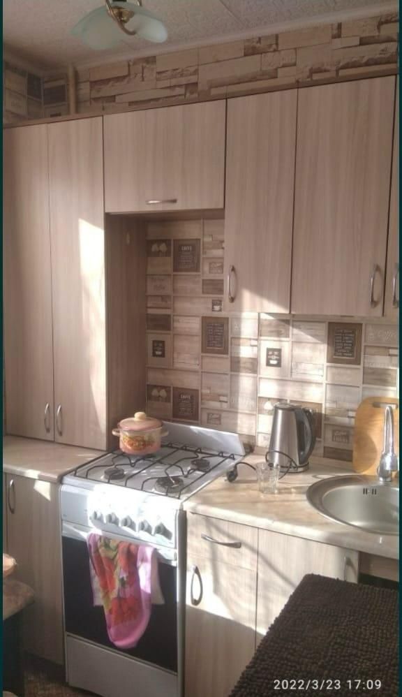 Продам 2 ком квартиру улучшенной планировки р-н магазина Изюминки
