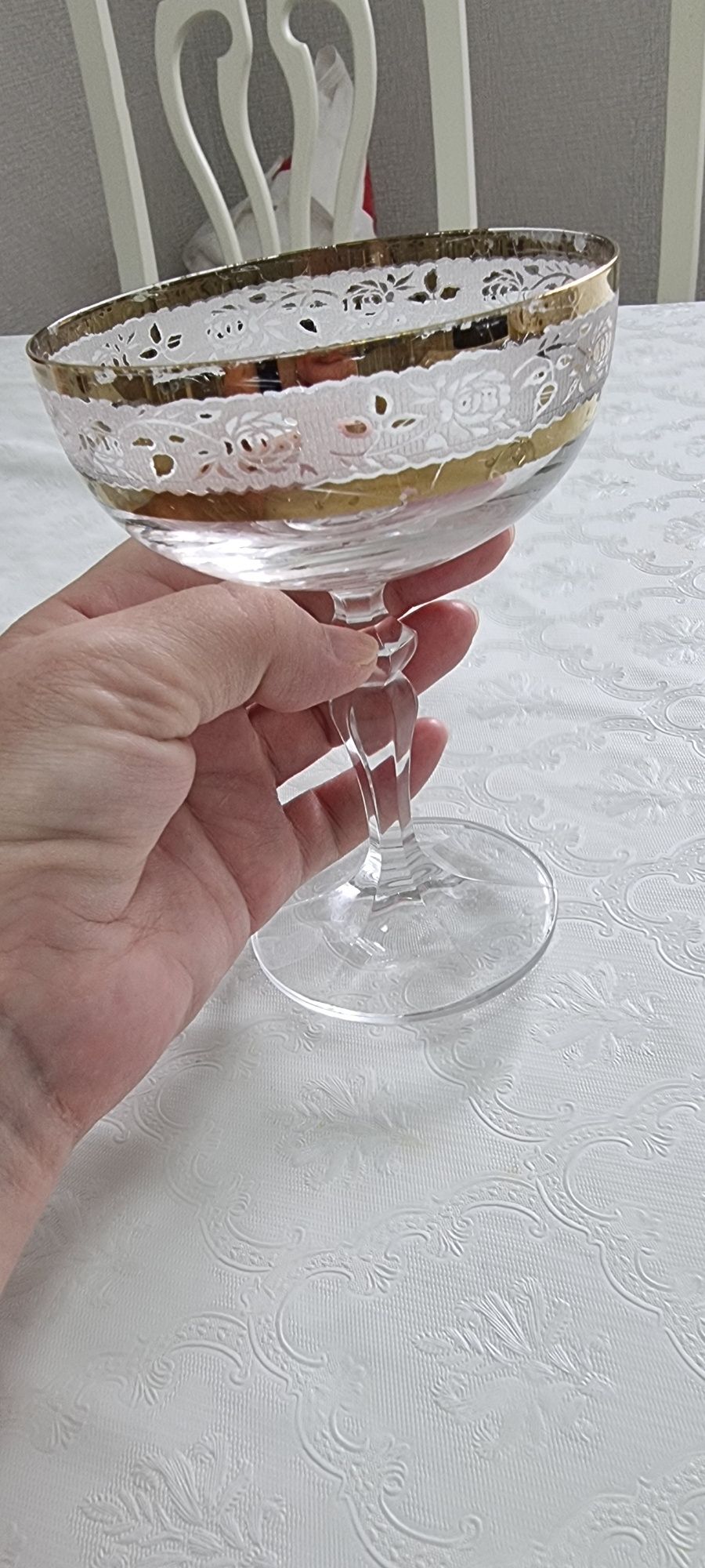 Продам 2 стеклянные креманки , 600тг.