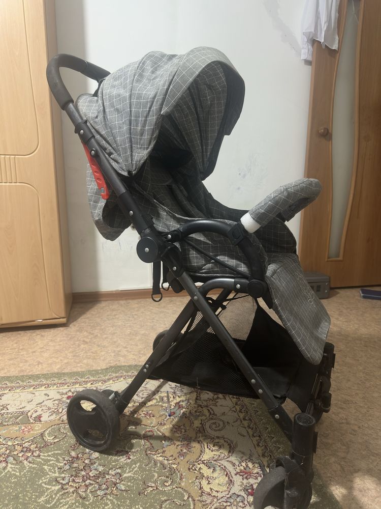 Продам детскую коляску