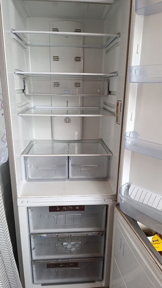 Холодильник Indesit