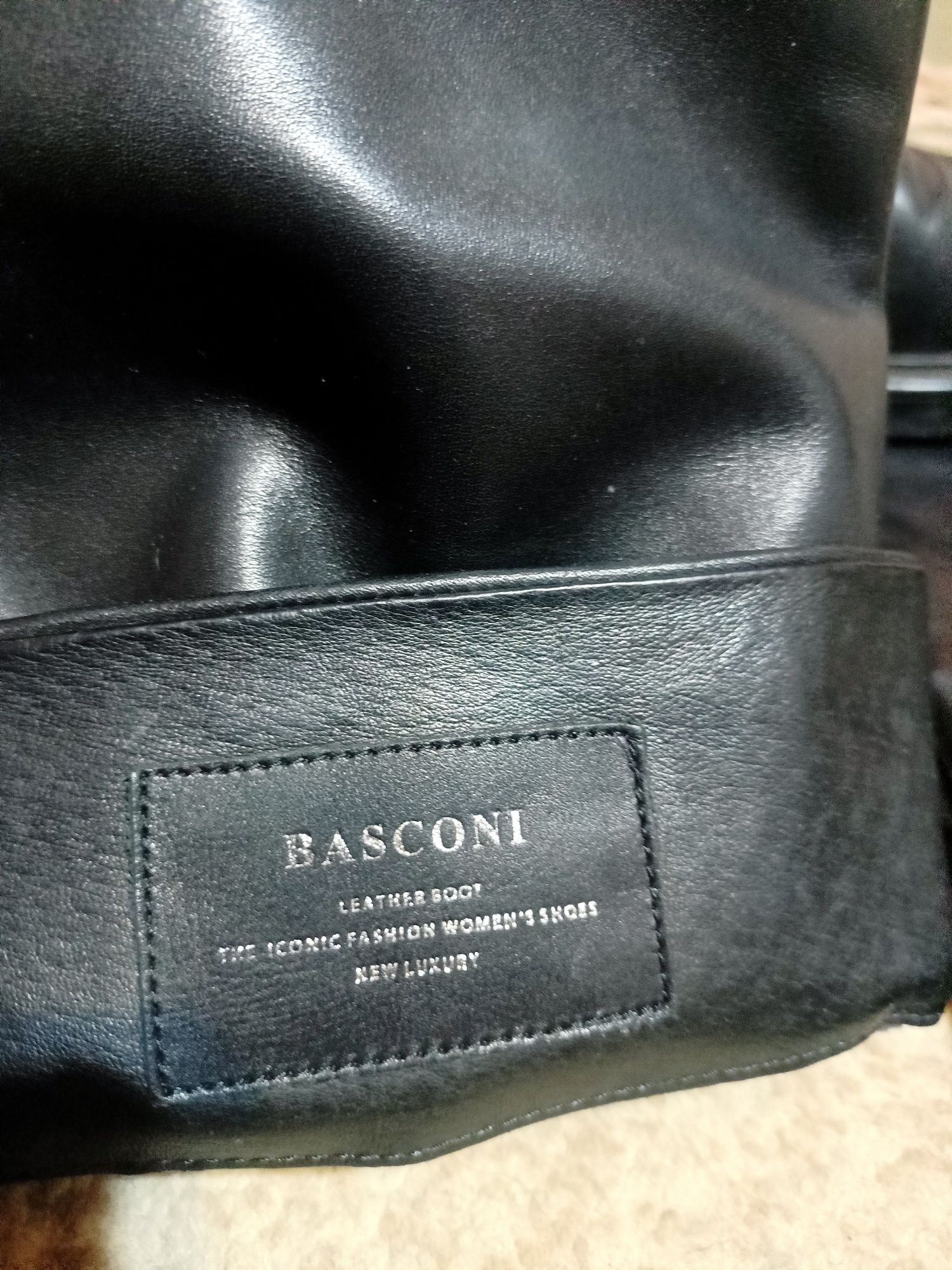 Продам зимние сапоги