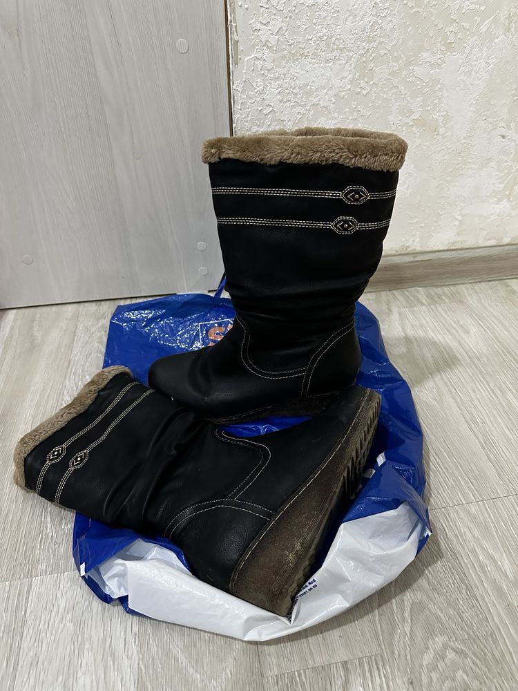 Жеские вещи и обувь