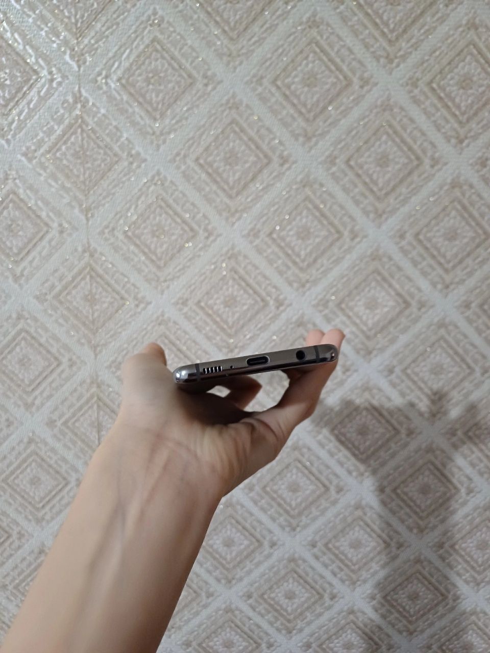 samsung s10 12-й андроид /обмен на телефоны