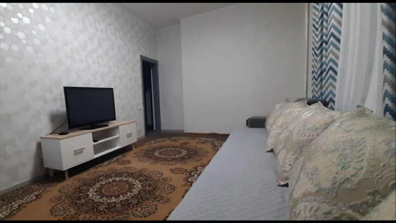 Сдам элитную 2х комнатную квартиру посуточно район Рощи!ДаумедКлиника