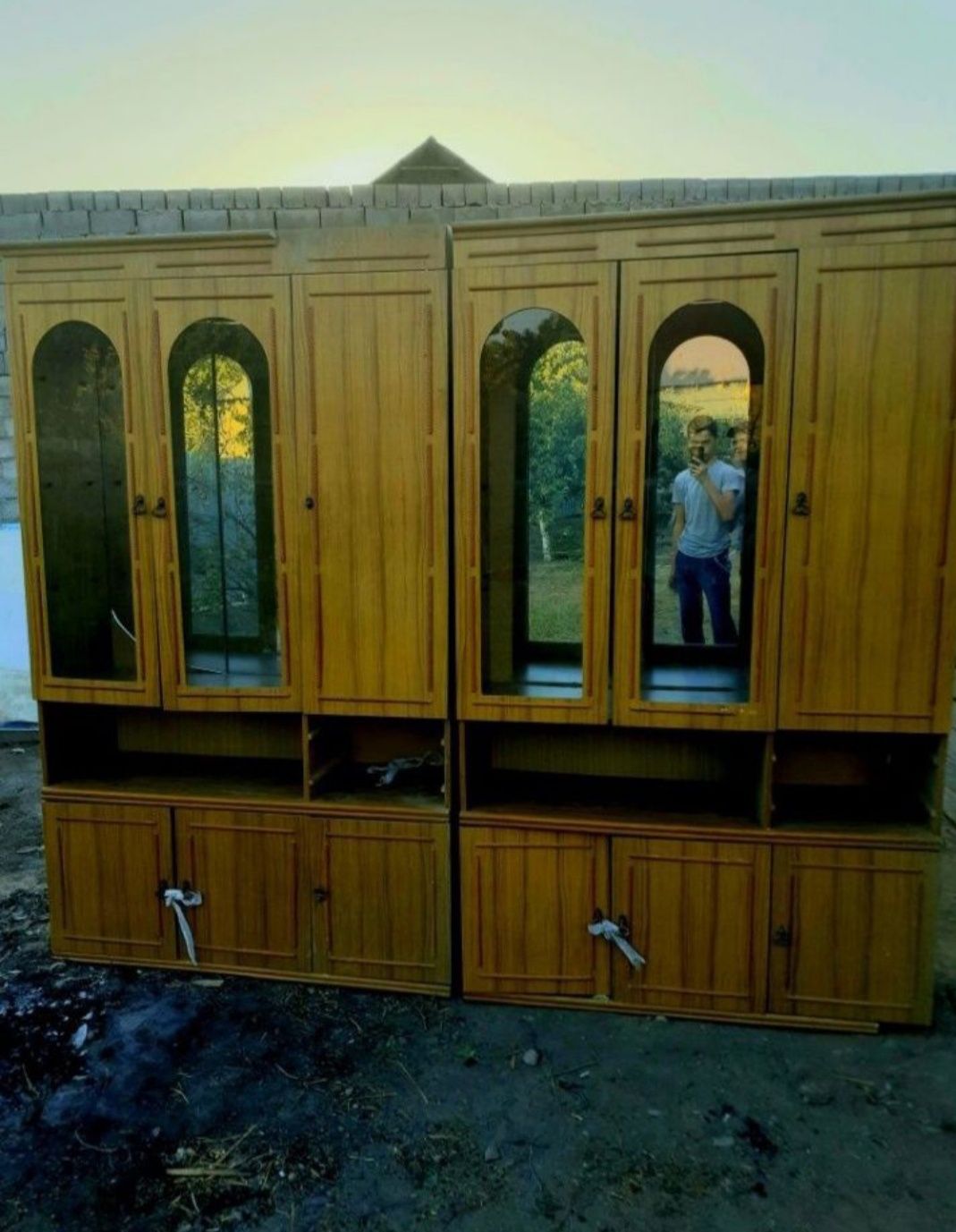 Саманный кирпич, тас, шкаф, терезе,есік