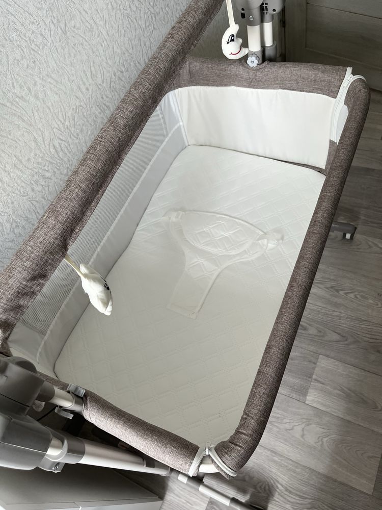 Продам кроватку INING BABY