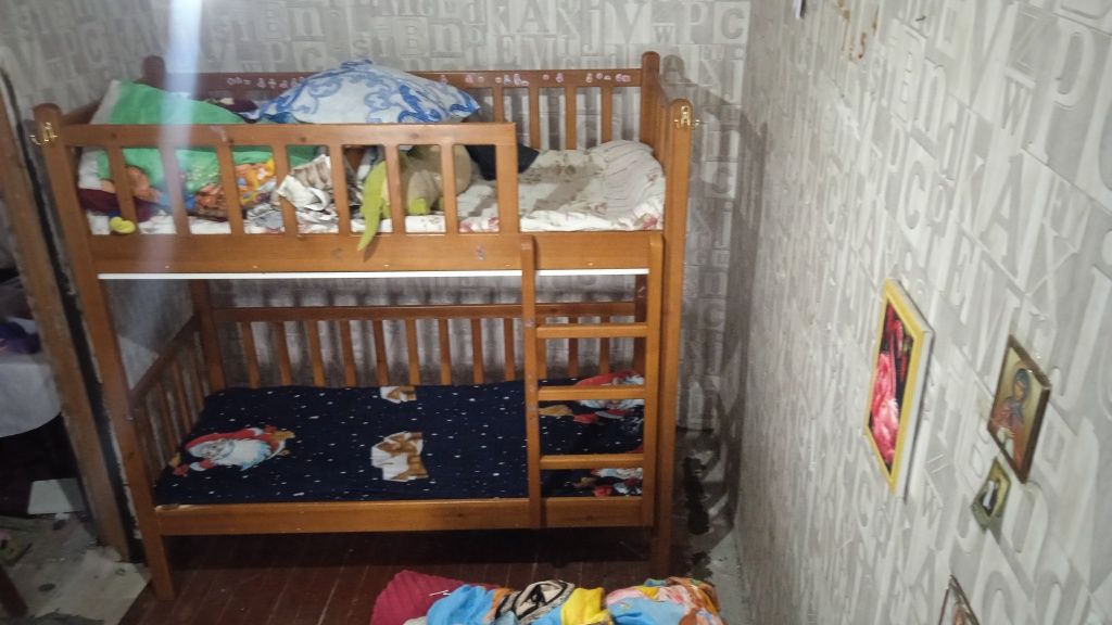 Продам детскую 2 ярусную кровать