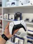 Геймпады в отличном состоянии для Playstation 5