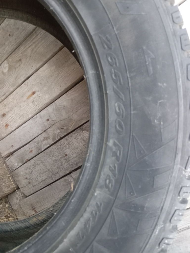 Продам комплект  авторезины