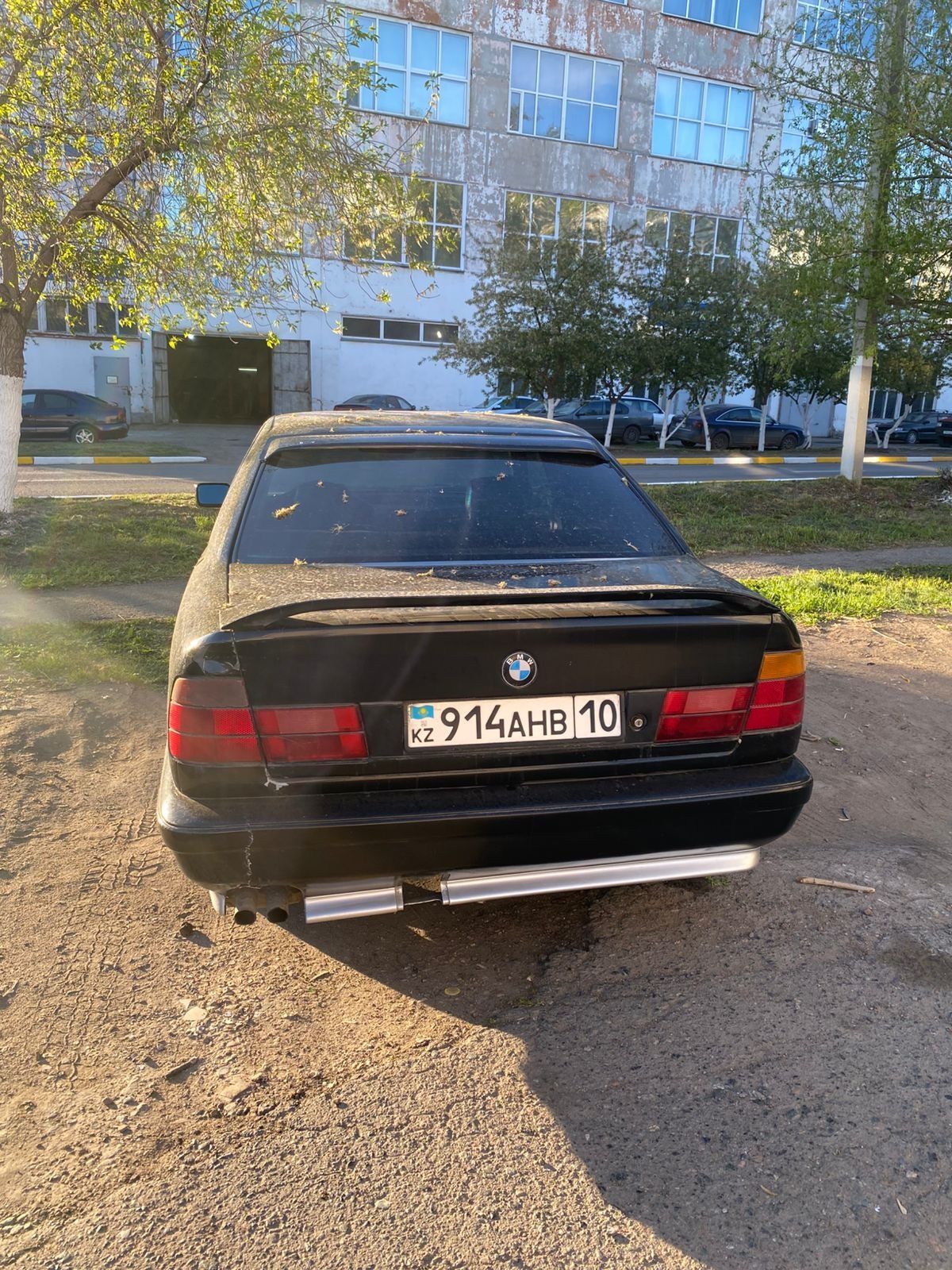 Продам машину БМВ