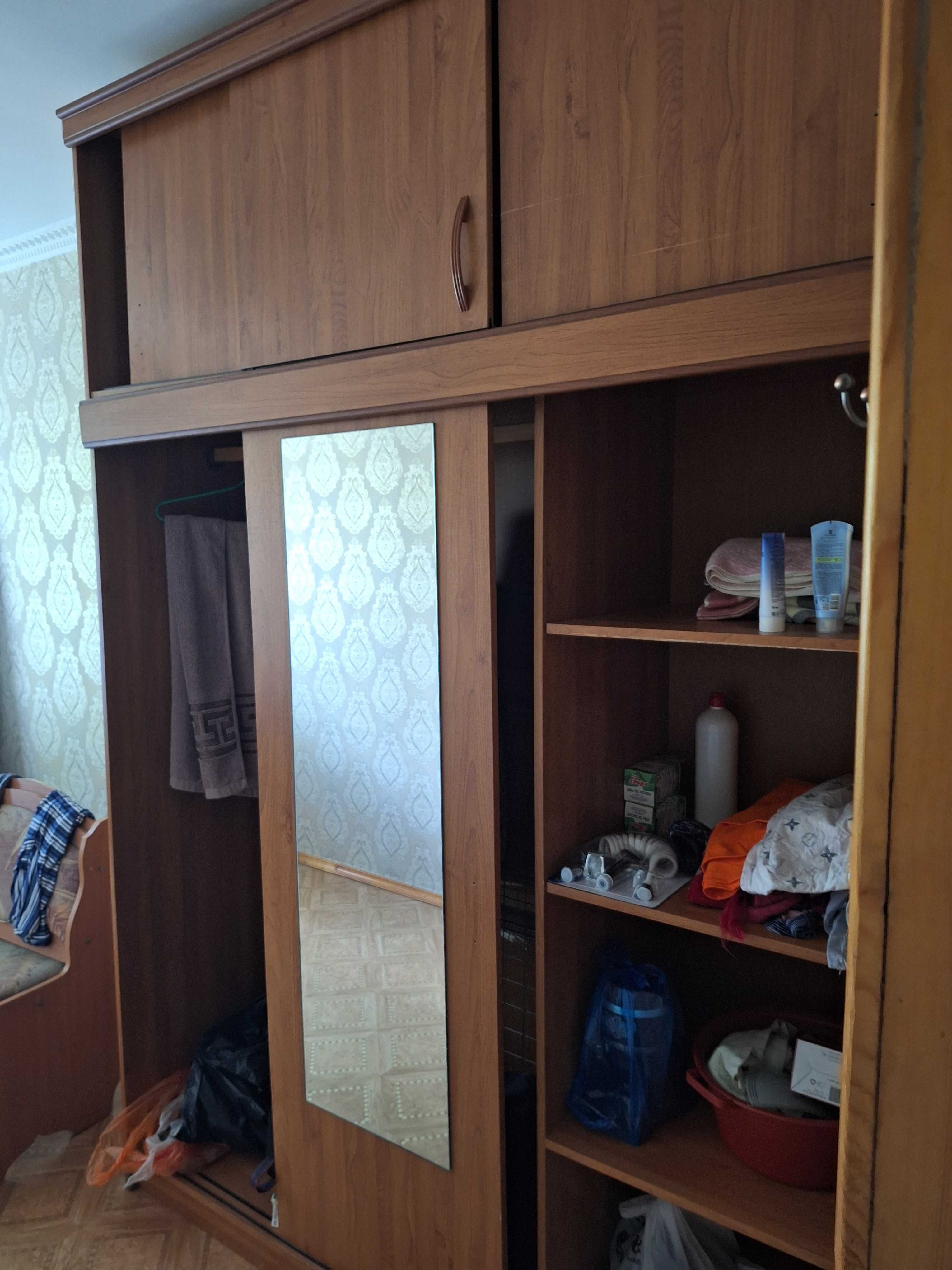 Шкаф в комнату, мебель для дома