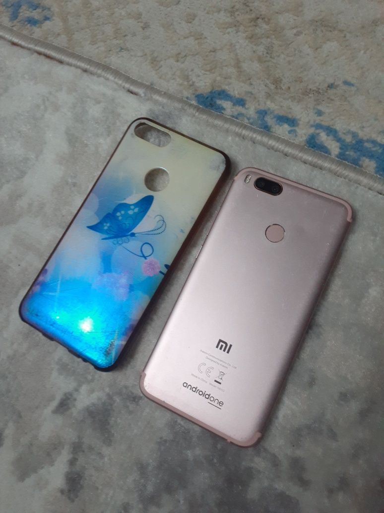 Samsung galaxy A10. Xiaomi redmi A1 .64gb