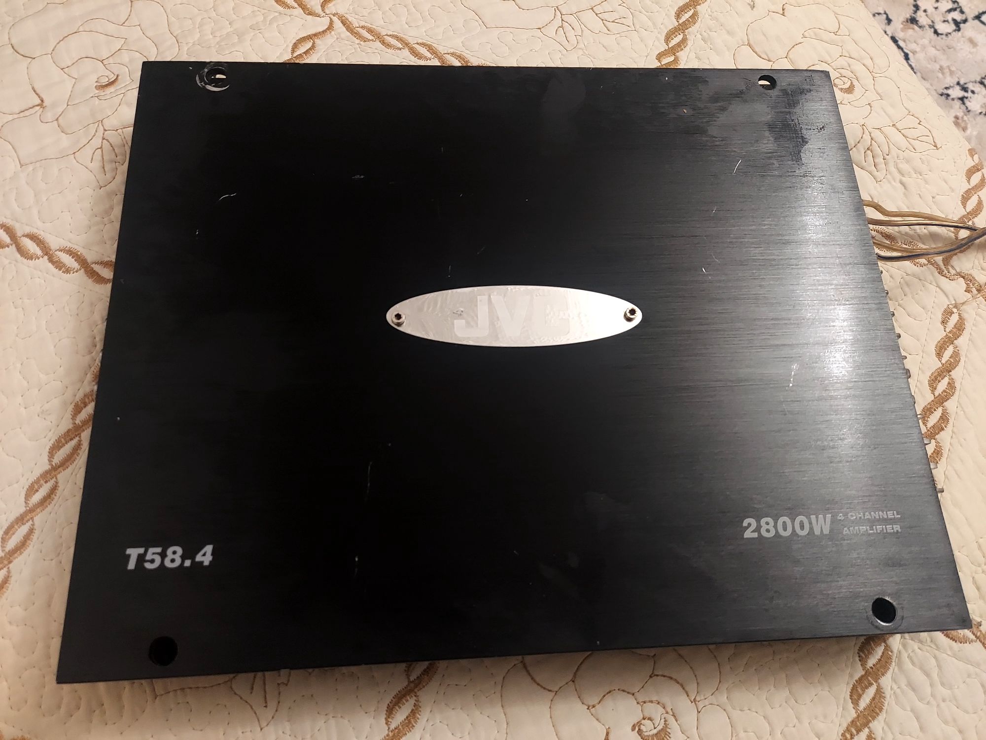 Продам усилитель JVC 2800w 4 CHANNEL