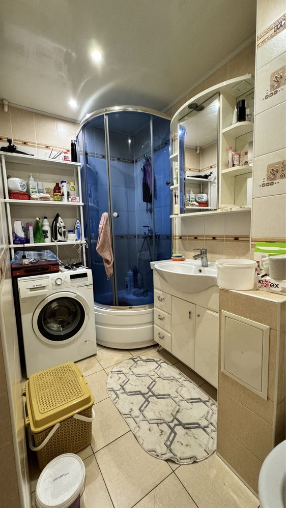Продам 3 комнатную квартиру район 6 школы