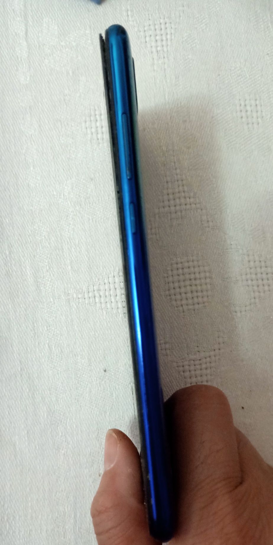 Huawei 2019 года на запчасти
