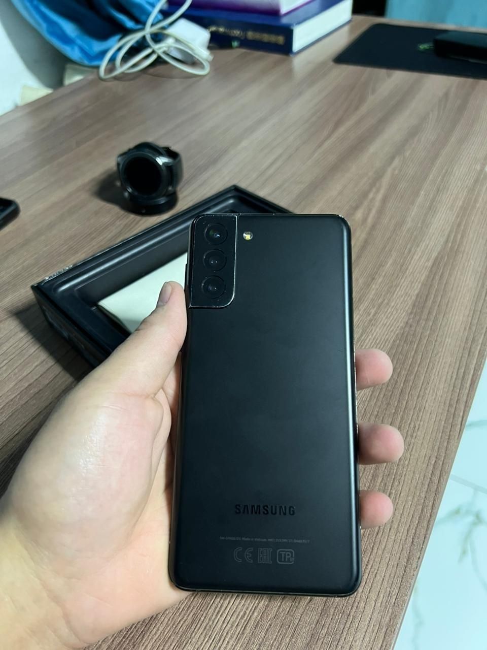Самсунг s21 плюс