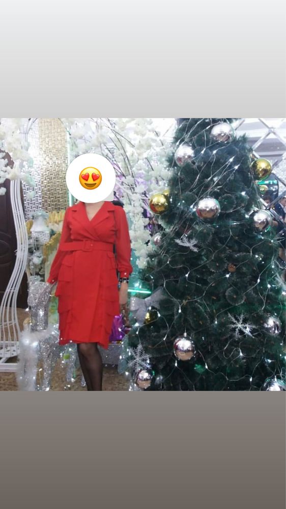 Платье костюм красного цвета