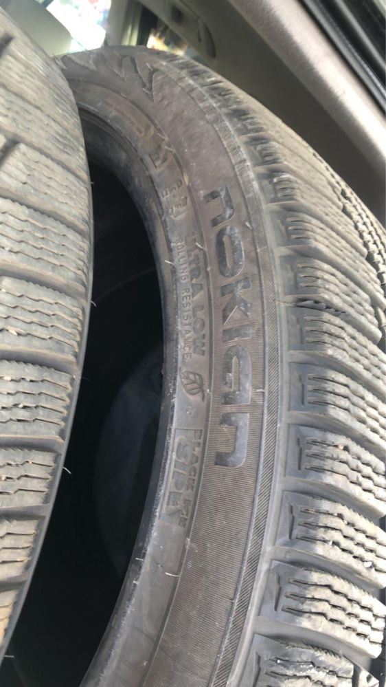 Продам шины зимние 255/40 R19