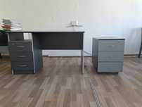 Продам офисный стол с тумбой