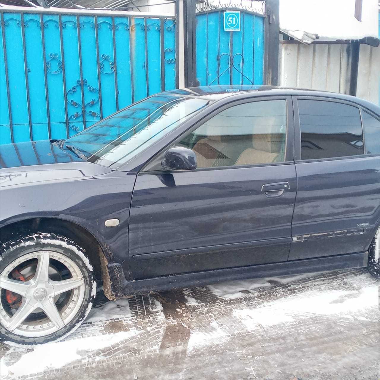 автомобиль Mitsubishi