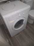 Отдам бесплатно бу стиральную машинку Indesit
