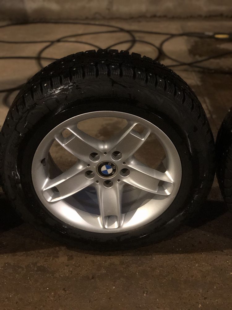 Диски с резиной зима на BMW