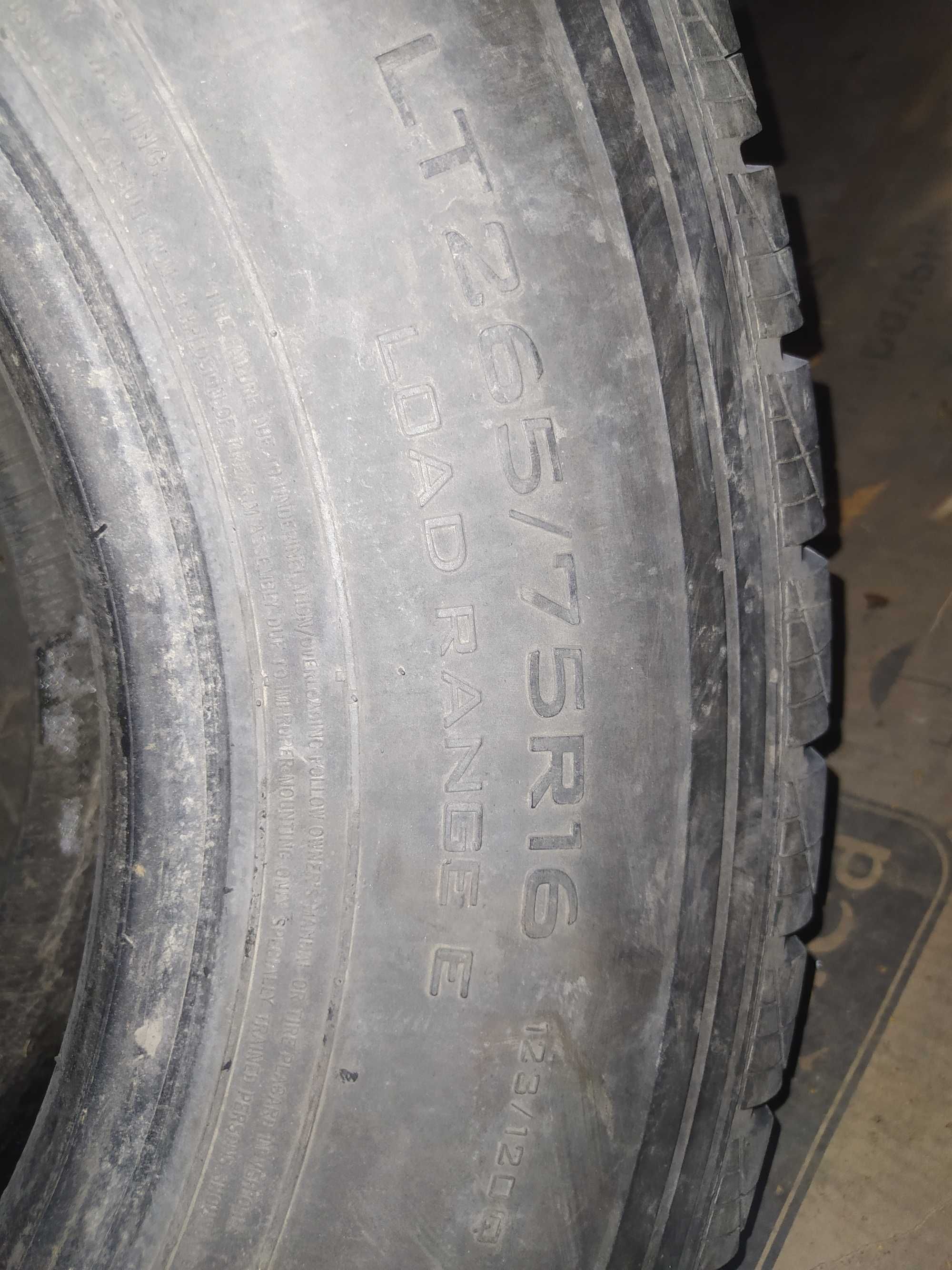 Продам шины 265/75/16