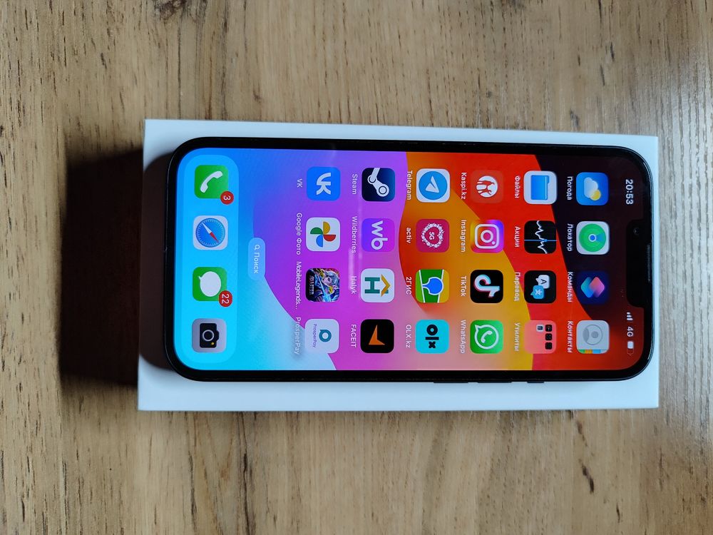 Продам айфон 13, iPhone 13