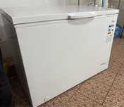 Морозильник Midea 295 л в хорошем состоянии