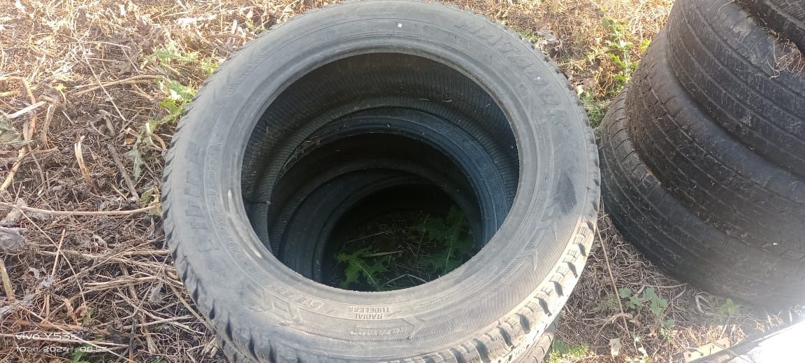 Продам бу зимние шины