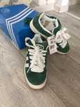 Продам кроссовки adidas 36 размер
