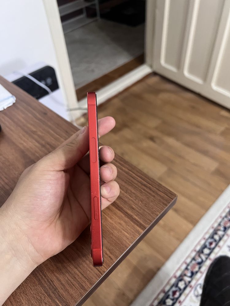 Iphone 12,red, 128гб, идеальный состоение