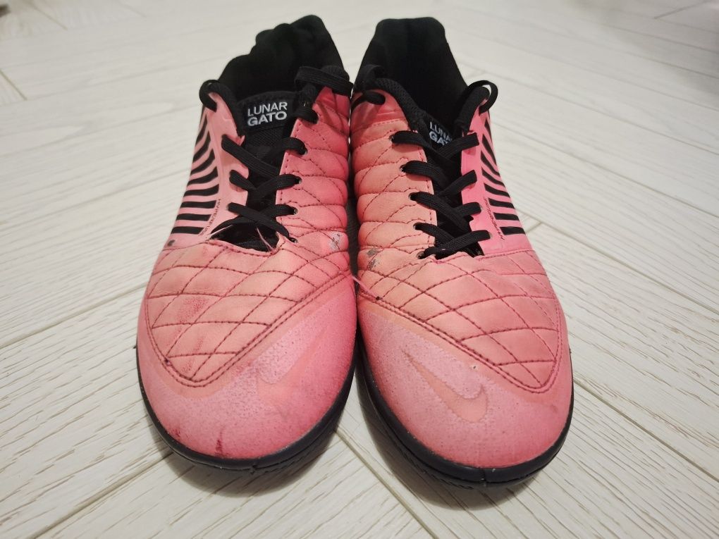 Футзалки lunar gato nike pink