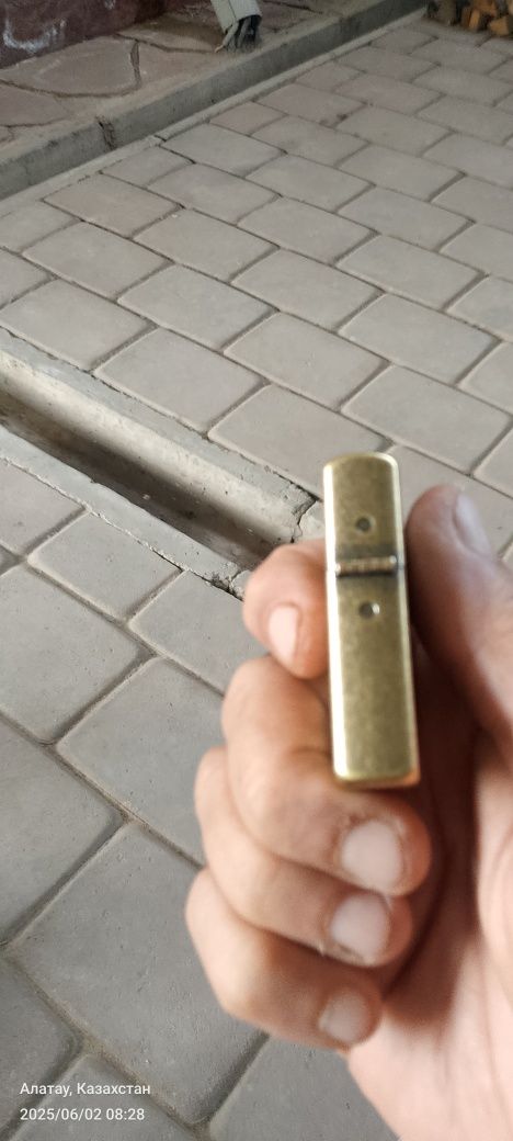 Продам зажигалку бензиновую