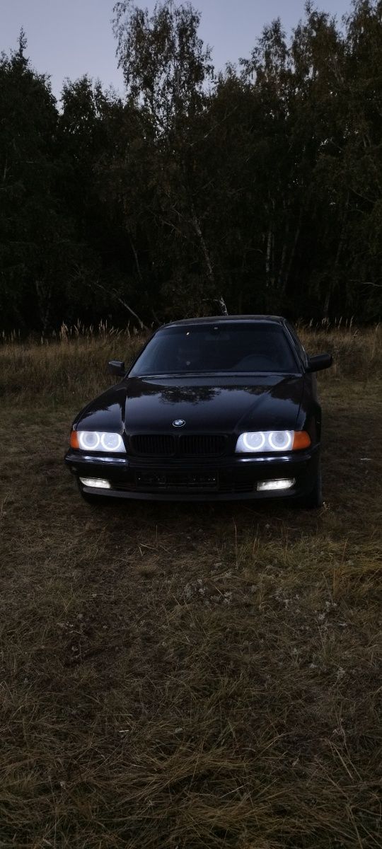 БМВ е38, 1995г, М60Б30