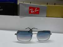 Солнцезащитные очки Ray Ban